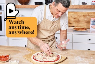 Martin Philip making a pizza