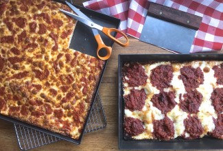 A pair of pan pizza recipes via @kingarthurflour