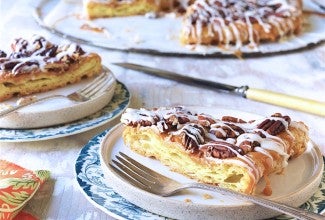 Butter-Pecan Kringle Bakealong via @kingarthurflour