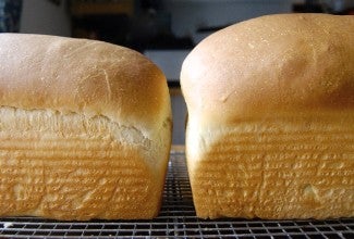 Choosing the Right Bread Pan via @kingarthurflour