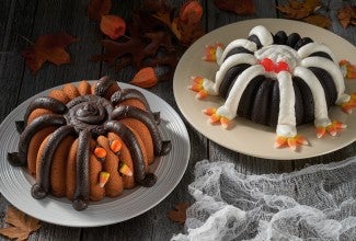 How to make Halloween Spider Bundt via @kingarthurflour