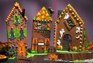 HalloweenHouses_900w