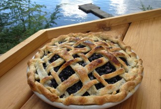 Wild blueberry pie via@kingarthurflour
