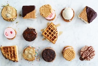 ice cream sandwiches via @kingarthurflour