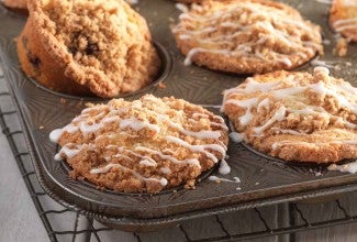Gluten-Free Fruit Muffins with Streusel Topping