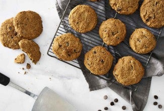 Paleo Chocolate Chip Cookies
