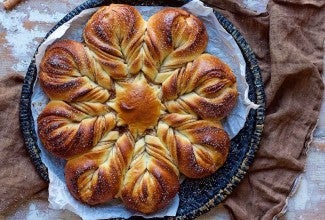 Cinnamon Star Bread