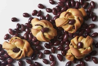 Kalamata Gorgonzola Knots