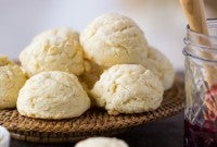 Easy Gluten-Free Biscuits via @kingarthurflour