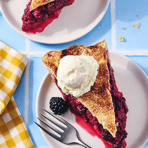 Blackberry Ginger Pie