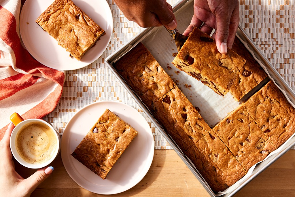  Supersized, Super-Soft Chocolate Chip Cookies – Tip: Cookie Bars
