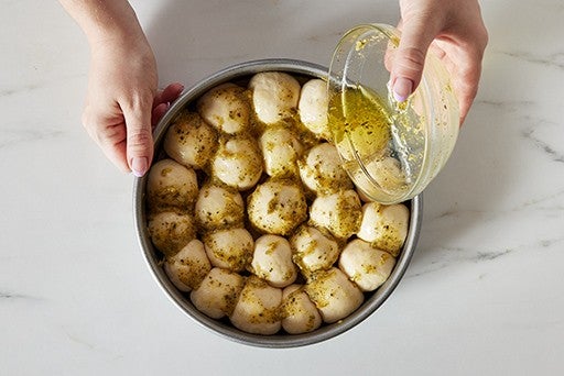 Pull-Apart Garlic Bread – Step 6