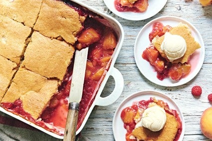 Easy Cake-Style Fruit Cobbler