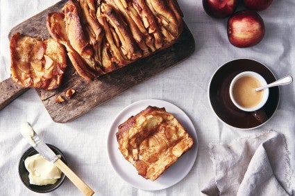 Cinnamon Apple Pull-Apart Bread