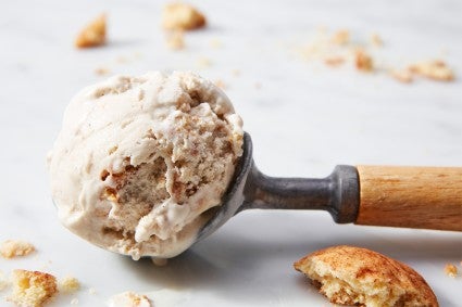 Snickerdoodle Ice Cream Made with Baking Sugar Alternative