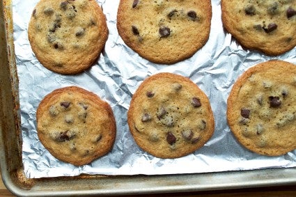 Cookies spreading? It might be your pan lining.