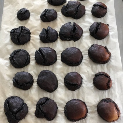 Meringues so burnt that they turned black