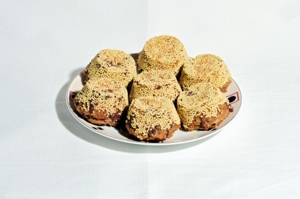 Upside down muffins with millet crust