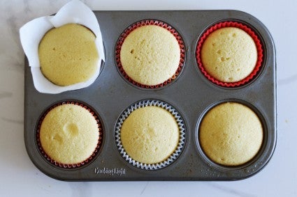 Good Question: Help! Why Do Cupcakes Always Get Stuck In These Silicone  Muffin Cups?