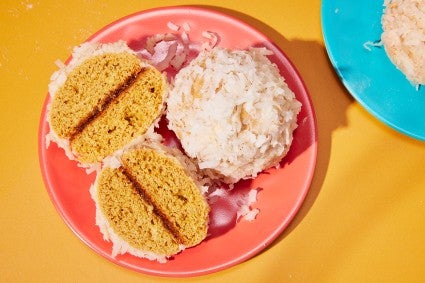 Besos o Yoyos (Jam-Filled Sandwich Cookies)