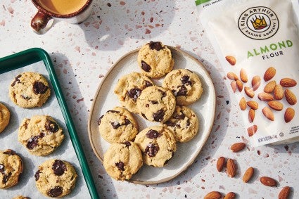 Gluten-Free Almond Flour Chocolate Chip Cookies 