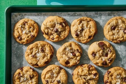 Vegan Salted Chocolate Chip Cookies 