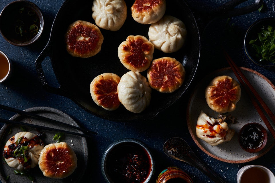 Mushroom and Cabbage Pan-Fried Buns filling table