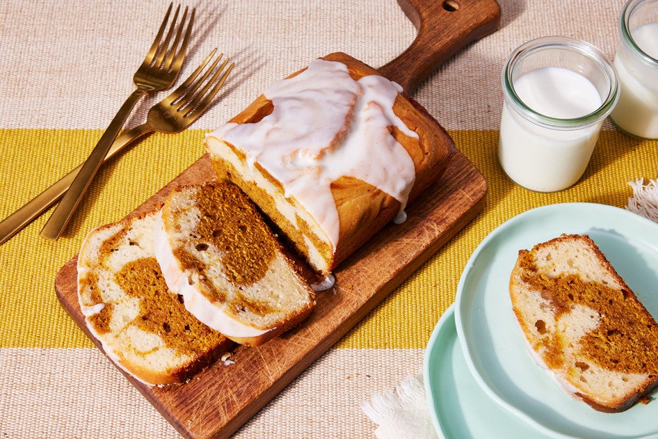Pumpkin Swirl Cake