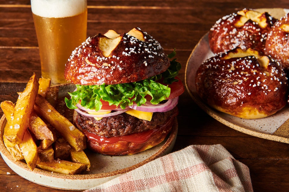 Quick and Easy Pretzel Buns 