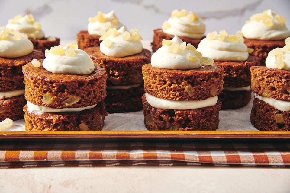 Mini Apple Cider Cakes 