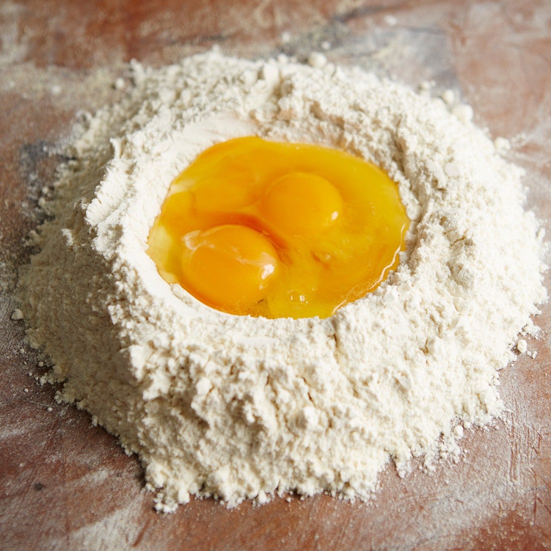 Dry ingredients for pasta with eggs to be mixed