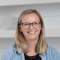 A headshot of Gwen Adams