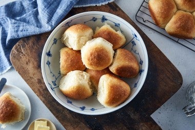 Sourdough Dinner Rolls