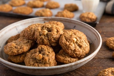 Butterscotch Macadamia Nut Cookies 