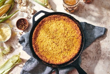 Tamal de Elote en Cazuela con Ajo (Skillet Corn Tamal with Garlic)