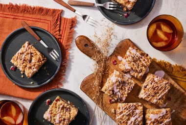 Cranberry Coffee Cake with Almond Crunch