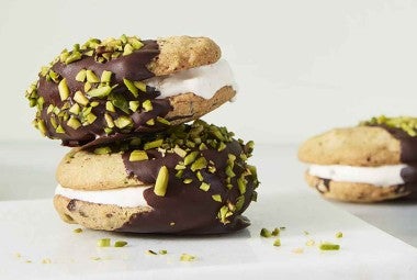 Pistachio Chocolate Chip Cookies