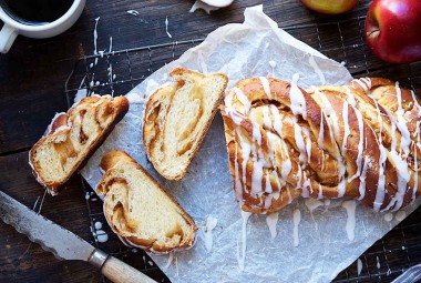 Cinnamon-Apple Twist Bread