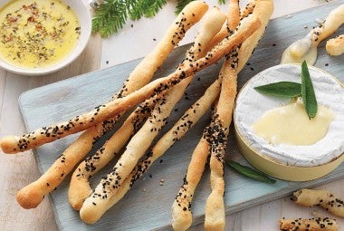 Thin 'n' Crunchy Italian Breadsticks (Grissini)