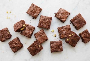 Pistachio Teff Brownies